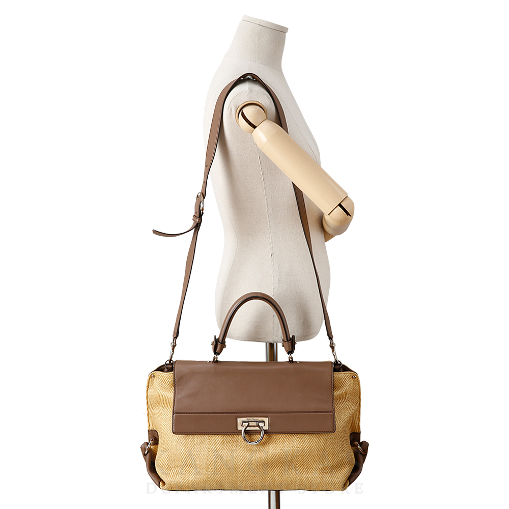 FERRAGAMO(USED)페레가모 간치니 라탄 플랩 토트겸 숄더백